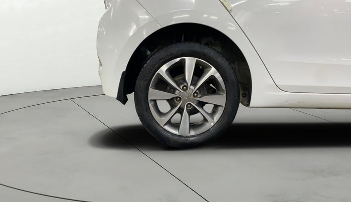 2017 Hyundai Elite i20 ASTA 1.2 DUAL TONE, Petrol, Manual, 79,123 km, Right Rear Wheel