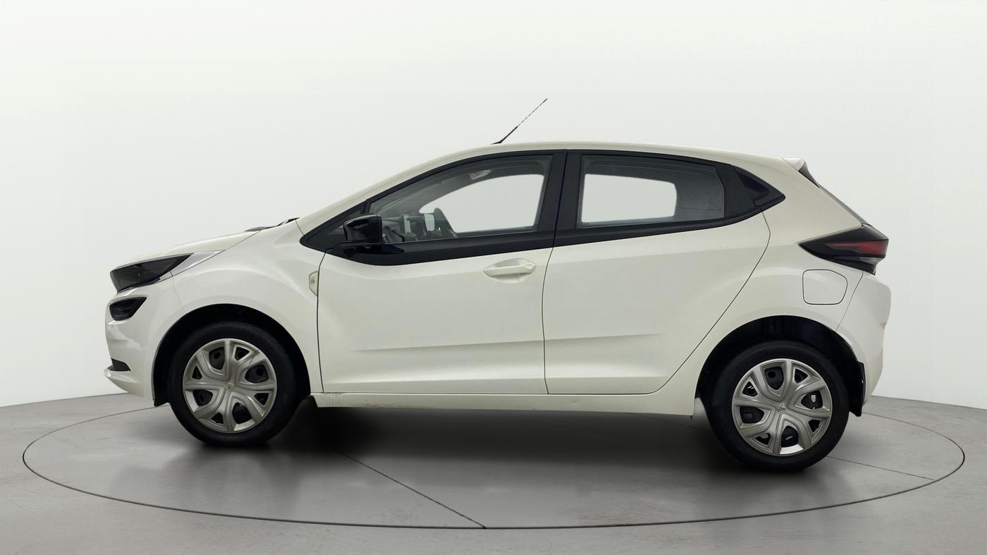 2023 Tata ALTROZ XM PLUS PETROL, Petrol, Manual, 8,809 km, Left Side