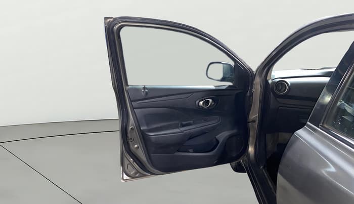 2018 Datsun Go T(O), Petrol, Manual, 77,350 km, LHS Front Door