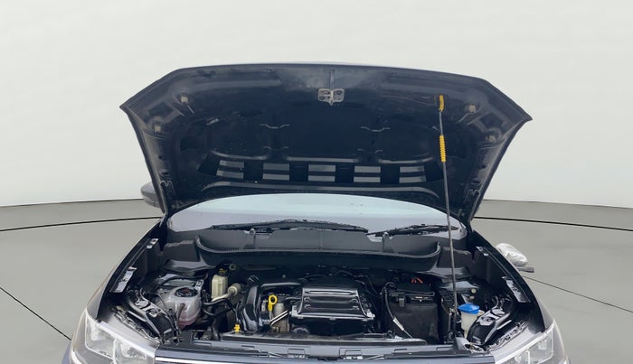 2022 Volkswagen TAIGUN HIGHLINE 1.0 TSI MT, Petrol, Manual, 29,274 km, Open Bonet