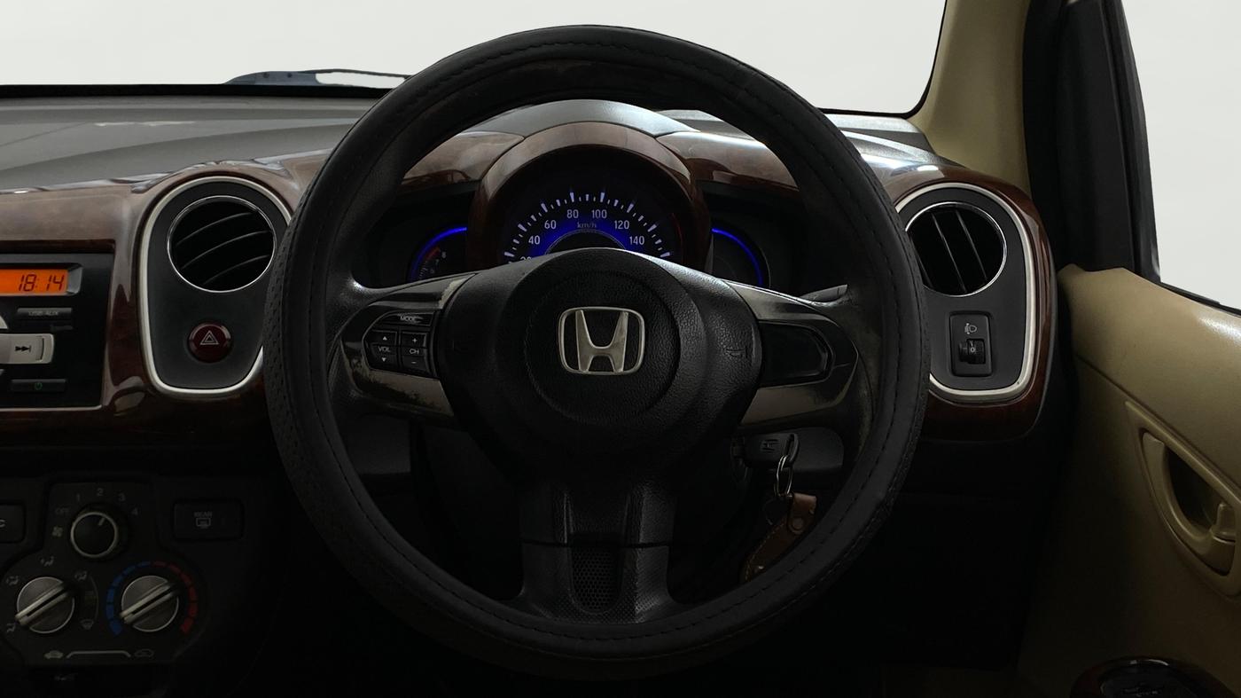 2015 Honda Mobilio 1.5L I-VTEC S, Petrol, Manual, 1,28,930 km, Steering Wheel Close Up