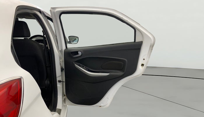 2018 Ford New Figo TITANIUM 1.2 PETROL MT, Petrol, Manual, 38,175 km, RHS Rear Door