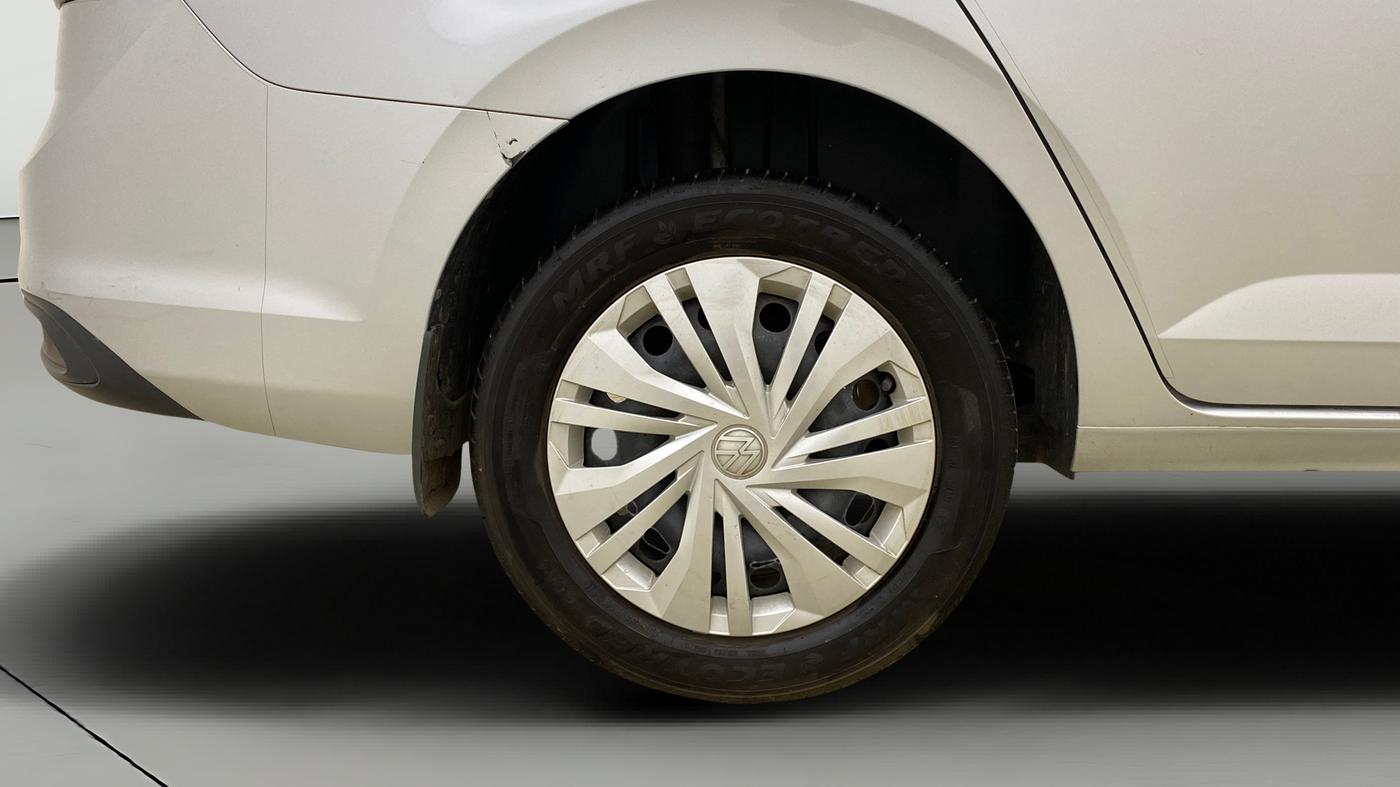2025 Volkswagen VIRTUS COMFORTLINE TSI 1.0 MT, Petrol, Manual, 1,767 km, Right Rear Wheel