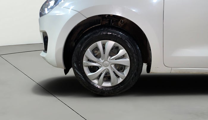 2021 Maruti Swift VXI, CNG, Manual, 32,199 km, Left Front Wheel