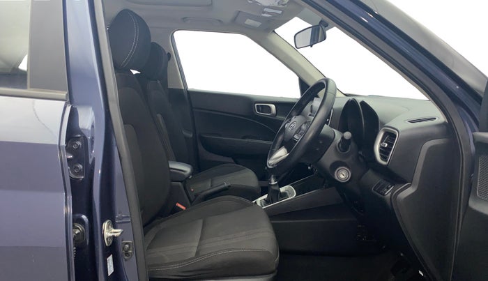 2020 Hyundai VENUE SX 1.0 TURBO, Petrol, Manual, 45,228 km, Right Side Front Door Cabin