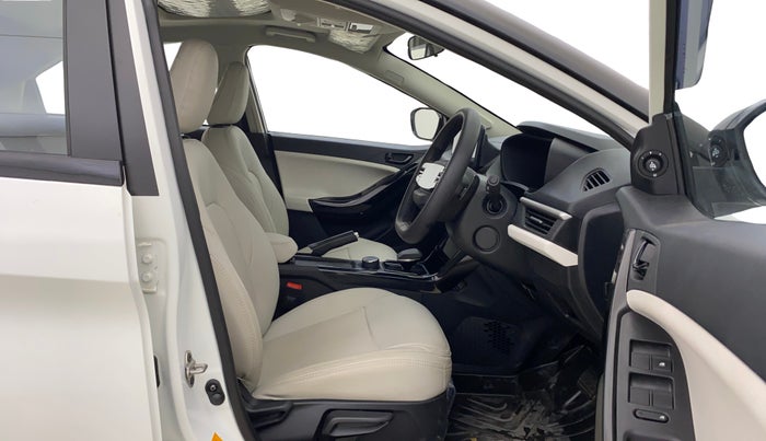 2025 Tata NEXON CREATIVE PLUS S 1.2 REVOTRON 6 AMT, Petrol, Automatic, 1,261 km, Right Side Front Door Cabin