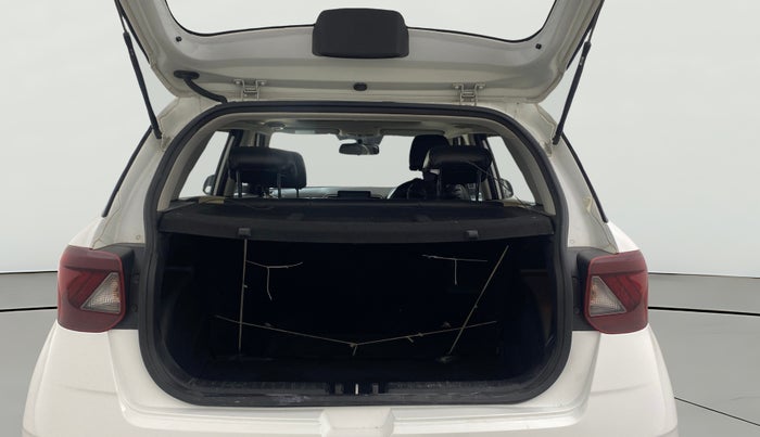 2021 Hyundai VENUE SX 1.5 CRDI, Diesel, Manual, 54,146 km, Boot Open Zoomed View