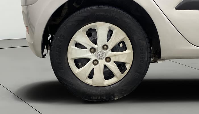 2014 Hyundai i10 MAGNA 1.1, Petrol, Manual, 94,871 km, Right Rear Wheel