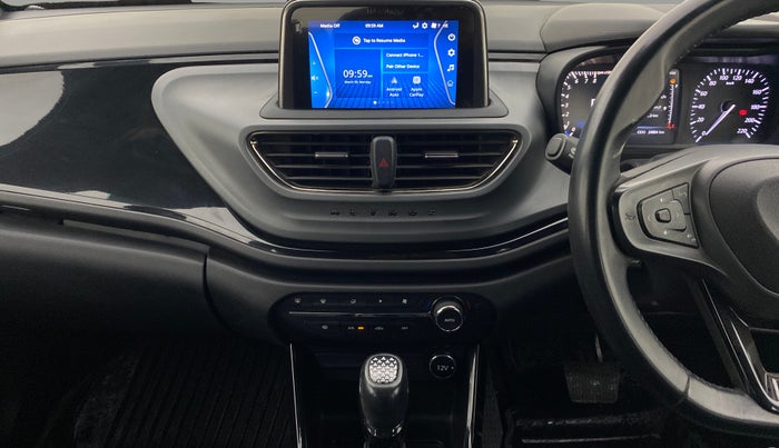 2022 Tata ALTROZ XZA PLUS DARK EDTION, Petrol, Automatic, 24,803 km, Air Conditioner