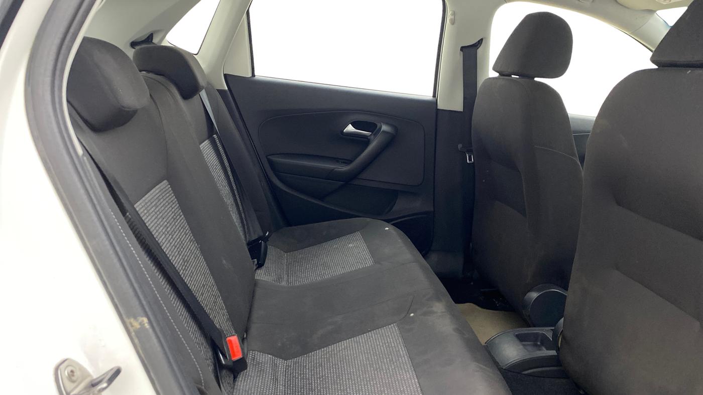 2018 Volkswagen Polo COMFORTLINE 1.2L, Petrol, Manual, 83,649 km, Right Side Rear Door Cabin