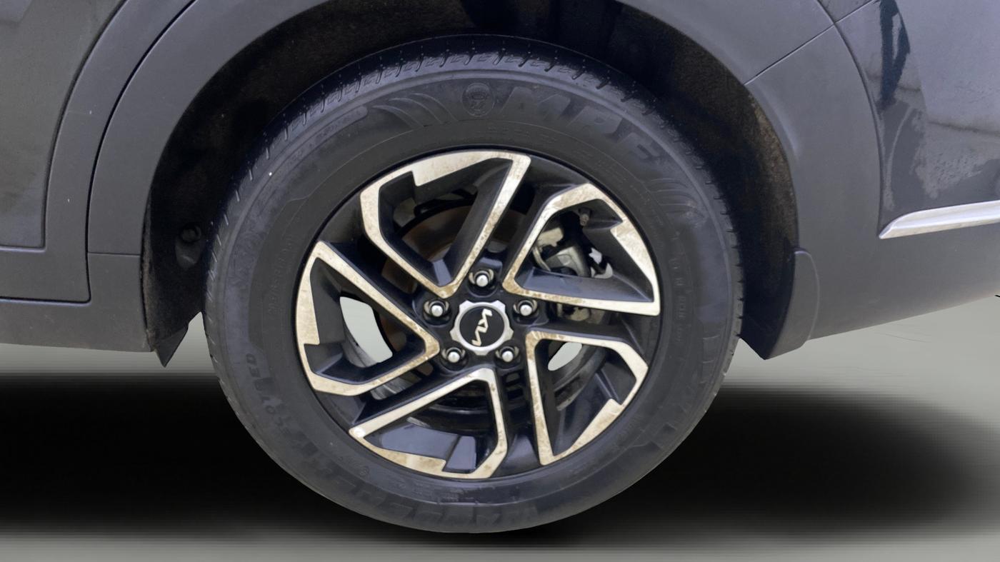 2023 KIA CARENS PRESTIGE PLUS 1.5 IMT DIESEL 7 STR, Diesel, Manual, 33,847 km, Left Rear Wheel
