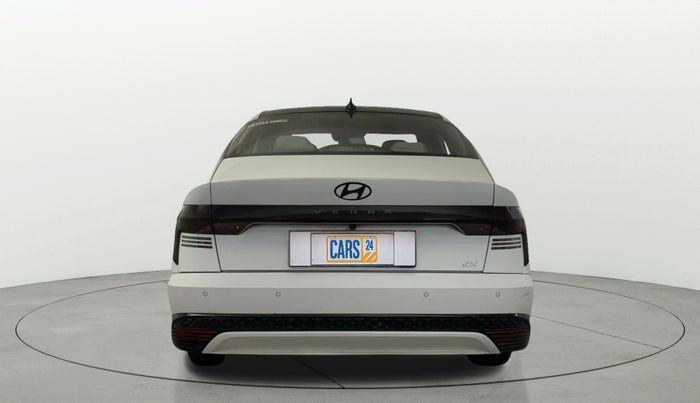 2023 Hyundai Verna SX(O) 1.5 MPI IVT , Petrol, Automatic, 37,010 km, Back/Rear