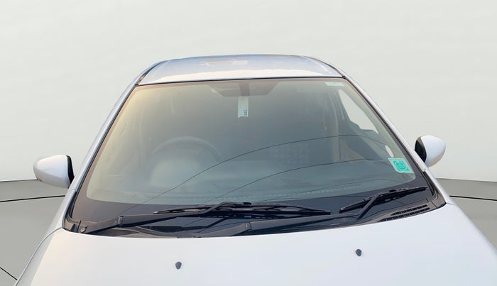 2016 Maruti Ciaz VXI+, Petrol, Manual, 95,901 km, Front Windshield