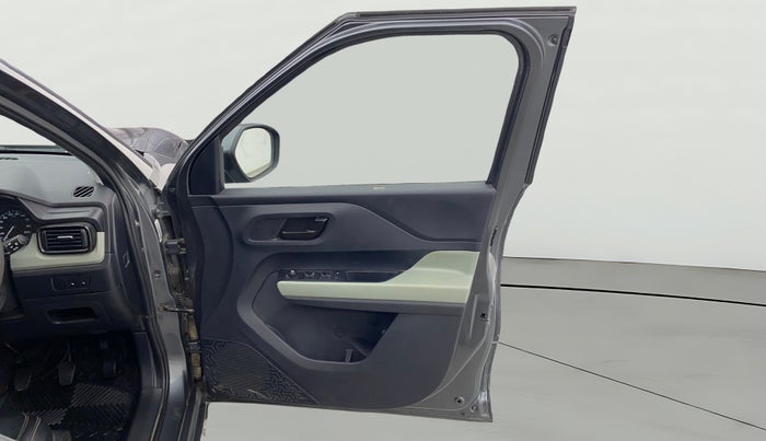 2021 Tata PUNCH ADVENTURE MT, Petrol, Manual, 38,303 km, RHS Front Door