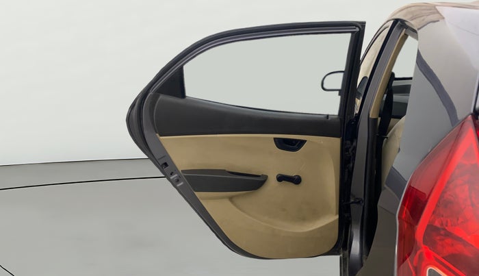 2017 Hyundai Eon MAGNA +, Petrol, Manual, 81,583 km, LHS Rear Door