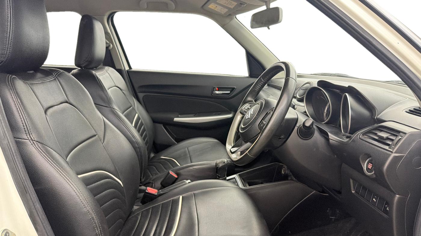 2018 Maruti Swift ZXI AMT, Petrol, Automatic, 87,884 km, Right Side Front Door Cabin