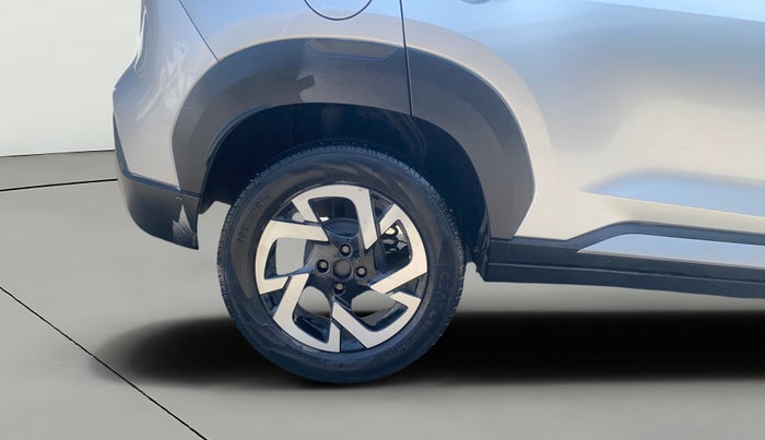 2023 Nissan MAGNITE XV MT, Petrol, Manual, 27,930 km, Right Rear Wheel