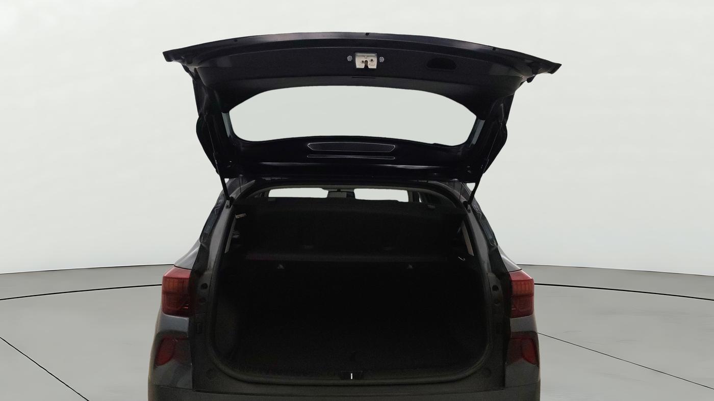 2023 KIA SELTOS HTX PETROL 1.5, Petrol, Manual, 21,017 km, Boot Door Open