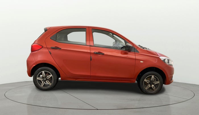 2016 Tata Tiago XM PETROL, Petrol, Manual, 1,07,366 km, Right Side View