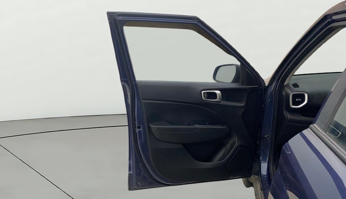 2022 Hyundai VENUE SX 1.5 CRDI, Diesel, Manual, 39,418 km, LHS Front Door