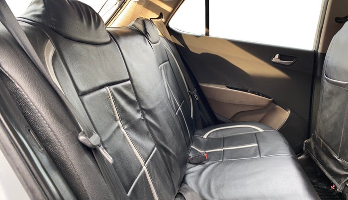 2019 Hyundai Grand i10 SPORTZ 1.2 KAPPA VTVT, Petrol, Manual, 36,778 km, Right Side Rear Door Cabin