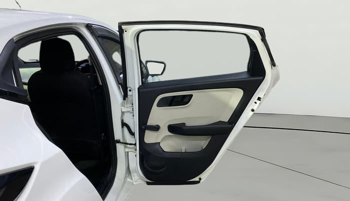 2023 Tata ALTROZ XE PLUS PETROL, Petrol, Manual, 20,497 km, RHS Rear Door