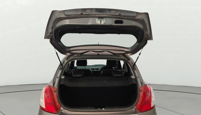 2013 Maruti Swift VXI, Petrol, Manual, 70,013 km, Boot Door Open