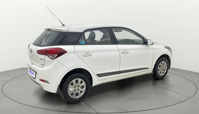 2016 Hyundai Elite i20 SPORTZ 1.2, Petrol, Manual, 1,17,686 km, Right Back Diagonal
