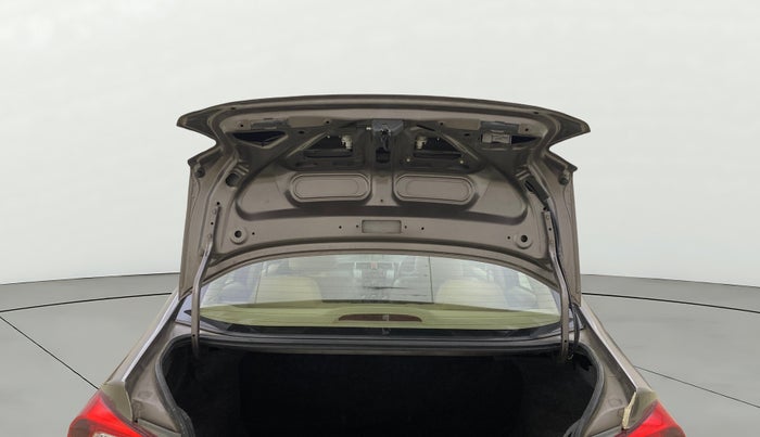 2013 Honda City 1.5L I-VTEC V MT, Petrol, Manual, 1,36,396 km, Boot Door Open