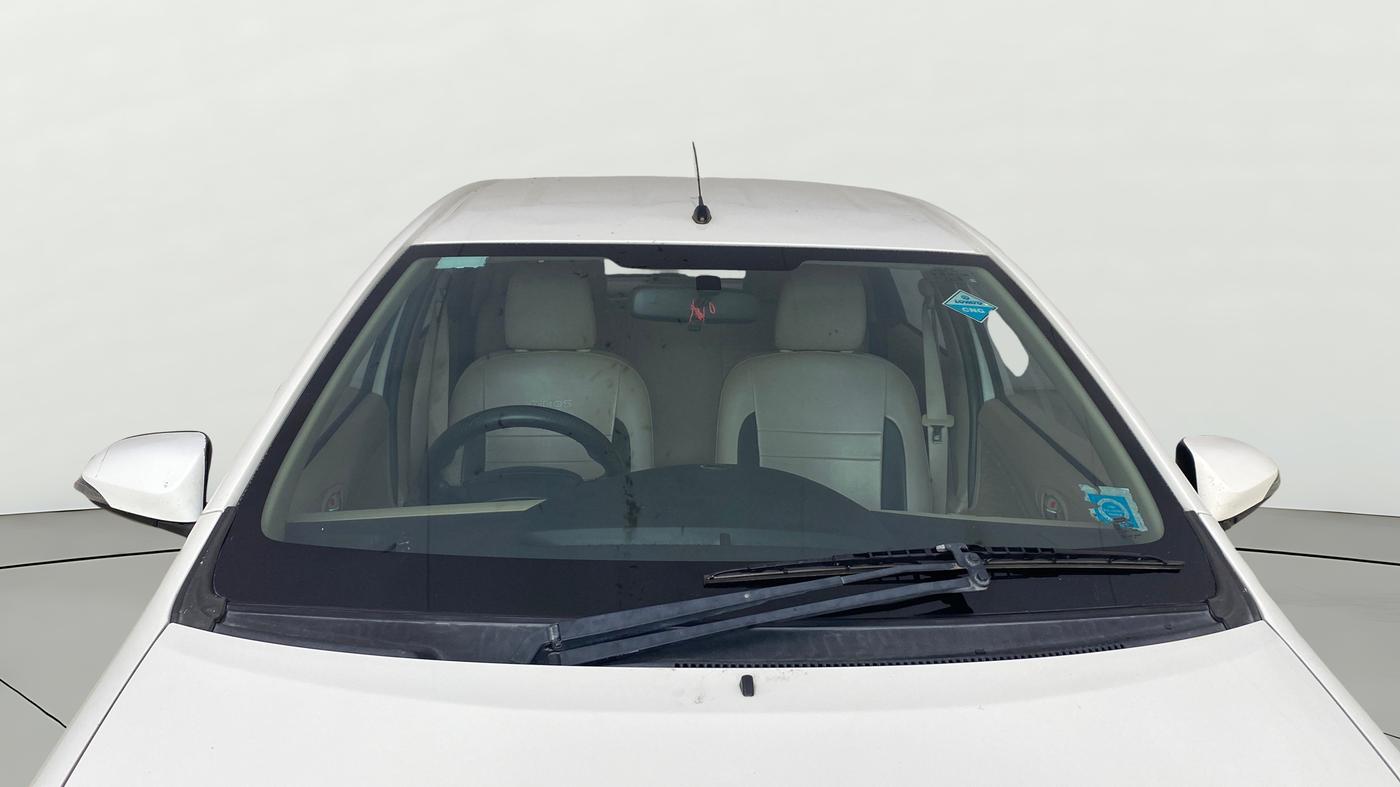 2019 Toyota Etios Liva V, CNG, Manual, 88,857 km, Front Windshield