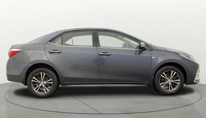2017 Toyota Corolla Altis VL CVT PETROL, Petrol, Automatic, 60,082 km, Right Side View