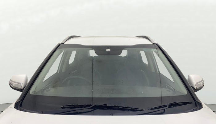 2023 KIA CARENS PRESTIGE 1.5 PETROL 7 STR, Petrol, Manual, 40,834 km, Front Windshield