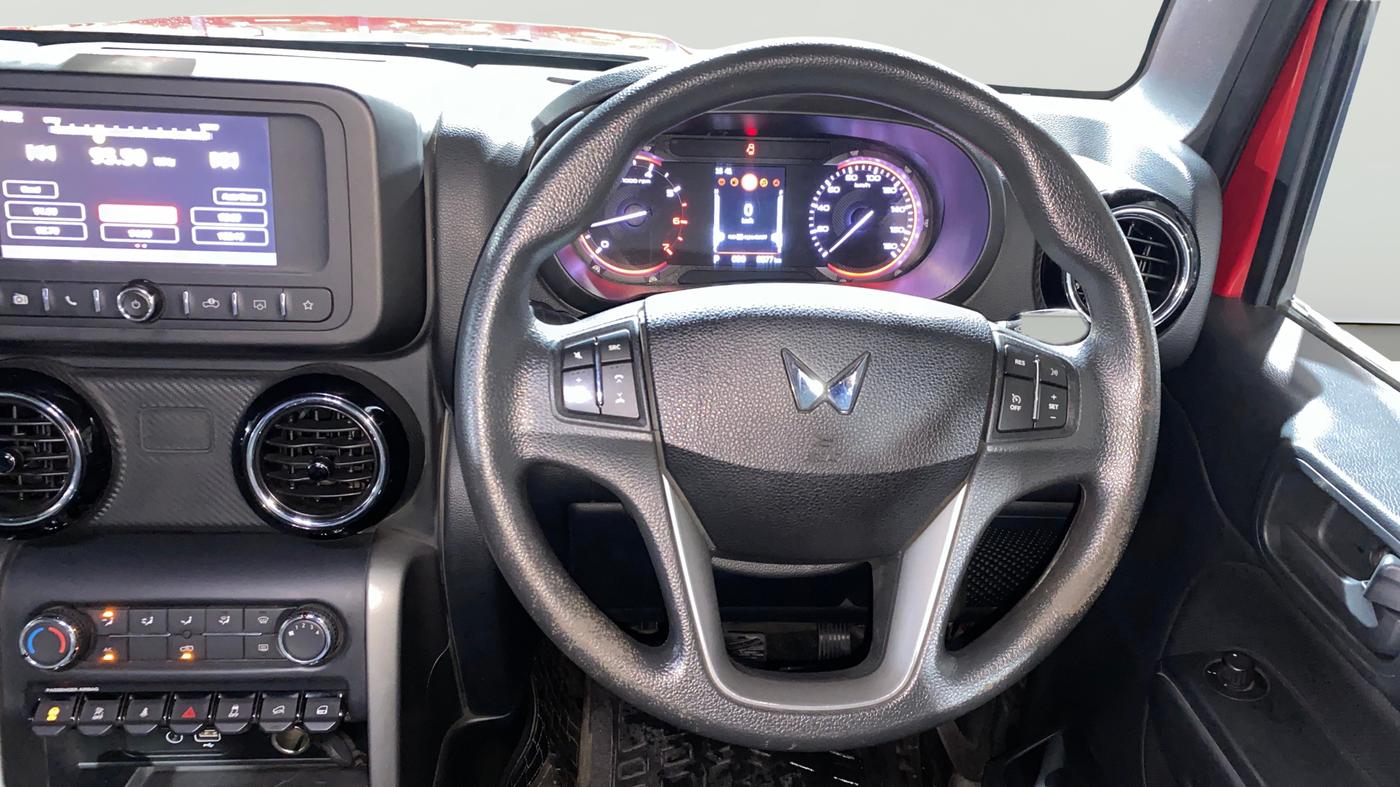 2023 Mahindra Thar LX PETROL HT 4WD AT, Petrol, Automatic, 8,873 km, Steering Wheel Close Up