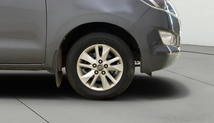 2016 Toyota Innova Crysta 2.4 VX 7 STR, Diesel, Manual, 83,393 km, Right Front Wheel