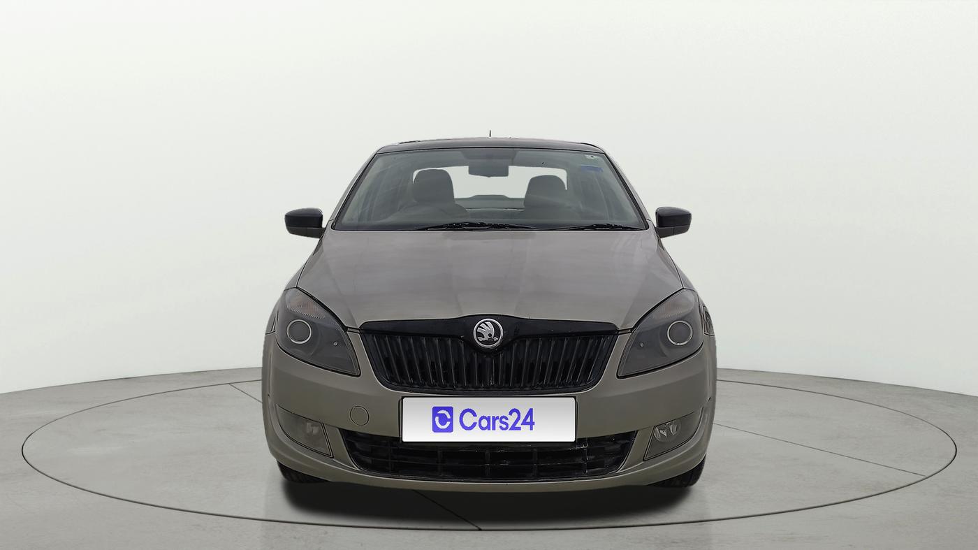 2015 Skoda Rapid ELEGANCE 1.6 MPI MT, Petrol, Manual, 98,452 km, Front