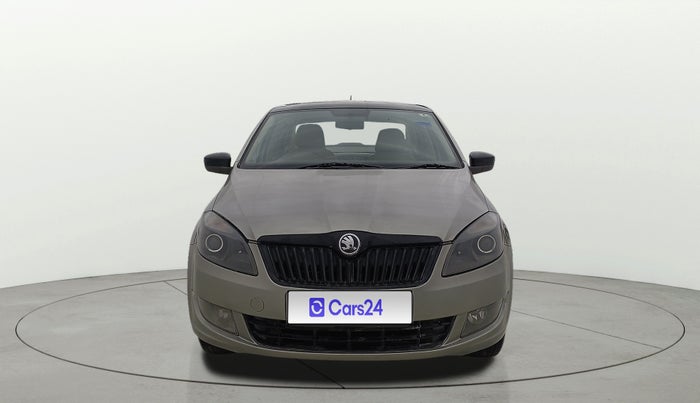2015 Skoda Rapid ELEGANCE 1.6 MPI MT, Petrol, Manual, 98,452 km, Front