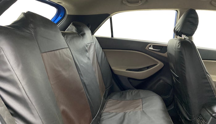 2019 Hyundai Elite i20 MAGNA PLUS 1.2, Petrol, Manual, 36,287 km, Right Side Rear Door Cabin