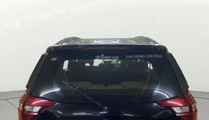 2019 Mahindra XUV500 W7, Diesel, Manual, 1,03,090 km, Rear Windshield