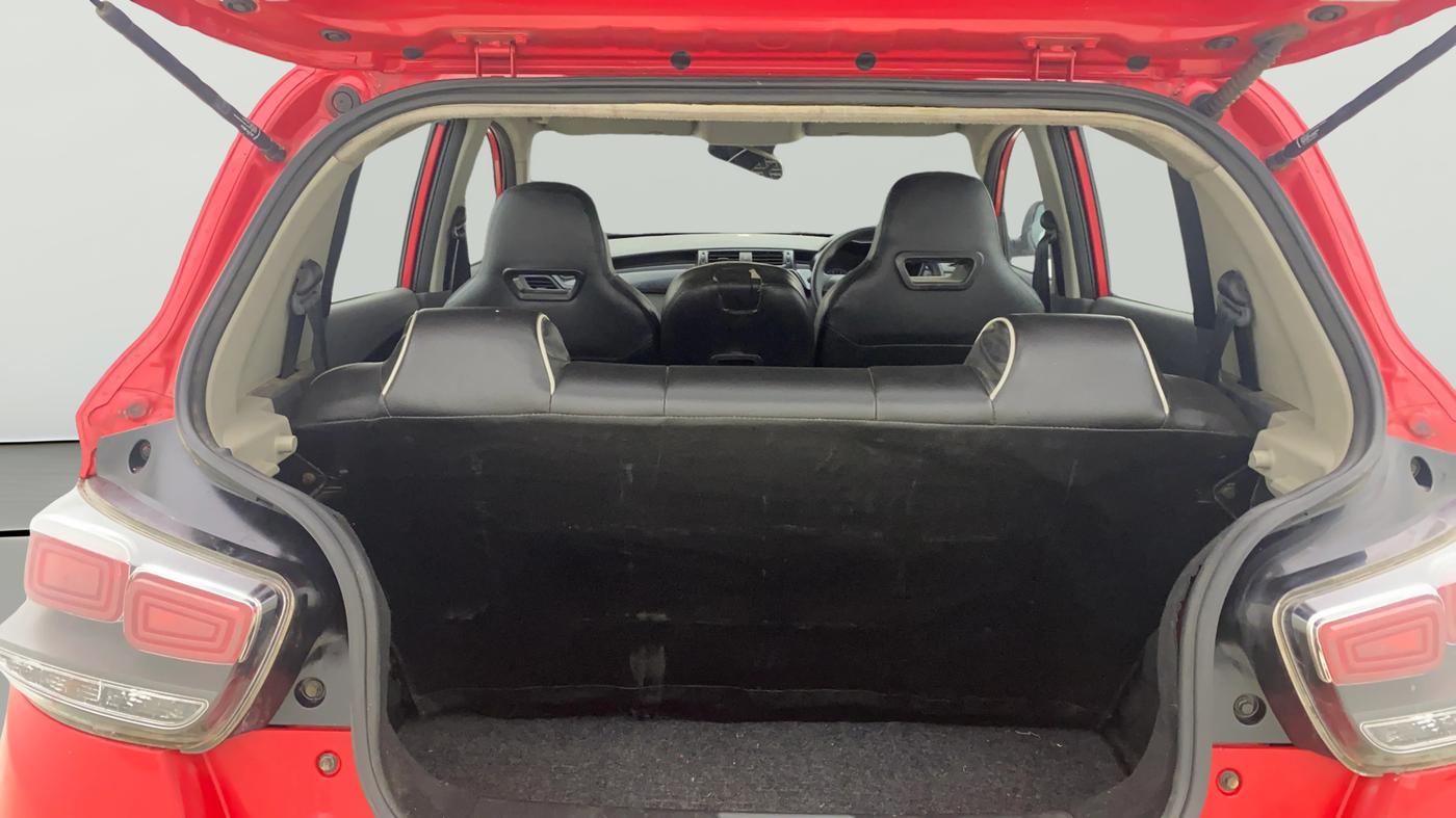 2019 Mahindra KUV 100 NXT K2 P 6 STR, Petrol, Manual, 62,040 km, Boot Open Zoomed View