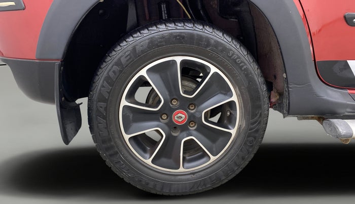 2017 Renault Duster RXS CVT, CNG, Automatic, 15,486 km, Right Rear Wheel