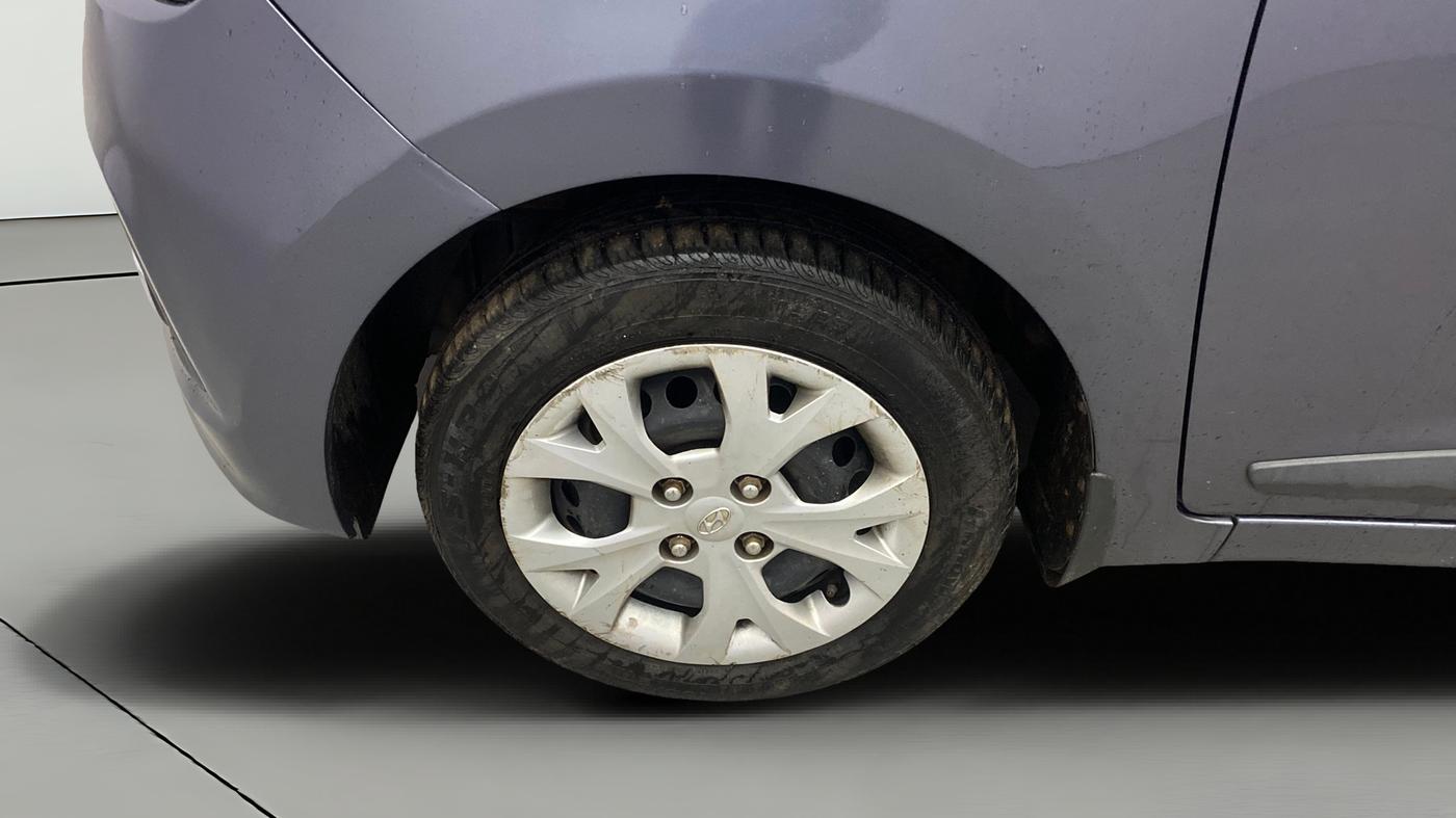 2014 Hyundai Grand i10 SPORTZ 1.2 KAPPA VTVT, CNG, Manual, 61,754 km, Left Front Wheel