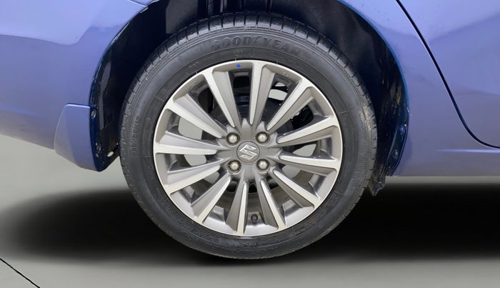 2019 Maruti Ciaz ALPHA  AT 1.5 SHVS PETROL, Petrol, Automatic, 26,650 km, Right Rear Wheel