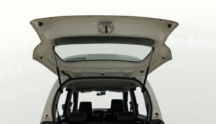 2015 Maruti Wagon R 1.0 LXI, Petrol, Manual, 84,000 km, Boot Door Open