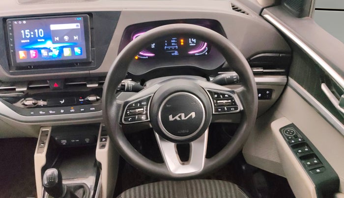 2022 KIA CARENS PRESTIGE PLUS 1.4 PETROL 7 STR, Petrol, Manual, 1,21,761 km, Steering Wheel Close Up