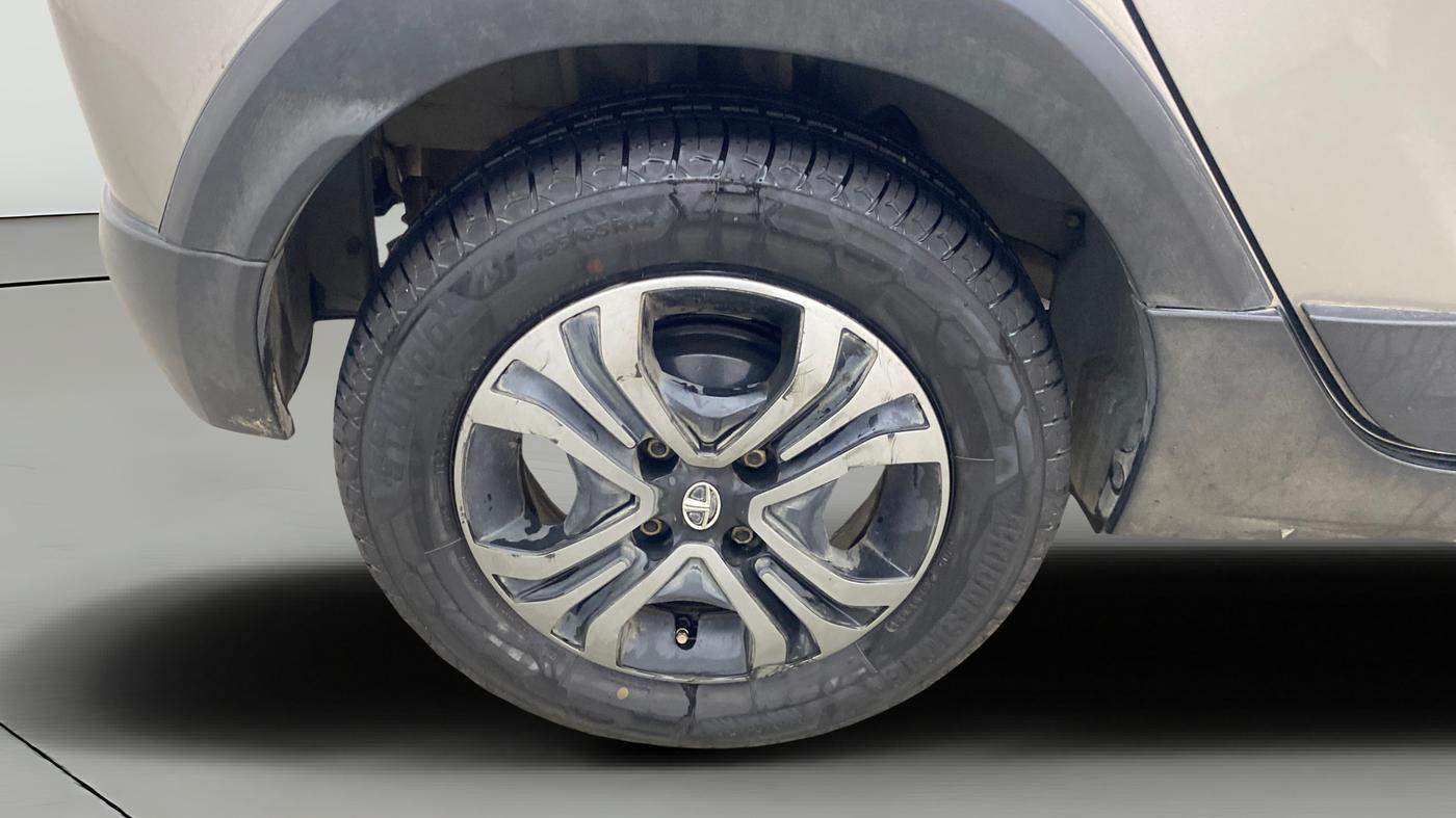 2018 Tata TIAGO NRG PETROL, Petrol, Manual, 41,181 km, Right Rear Wheel