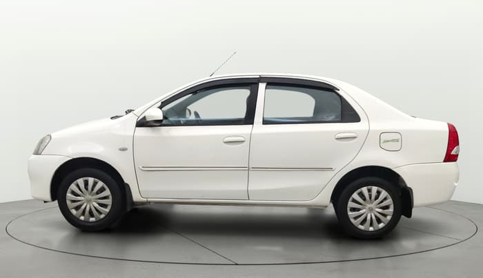 2013 Toyota Etios G, Petrol, Manual, 43,555 km, Left Side