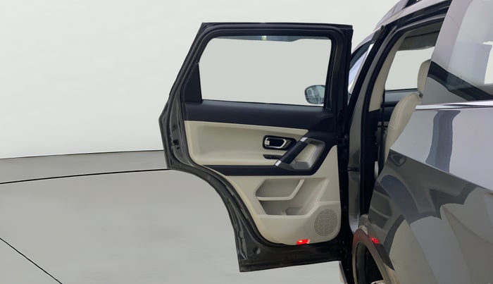 2021 Tata Safari XZA, Diesel, Automatic, 28,091 km, LHS Rear Door