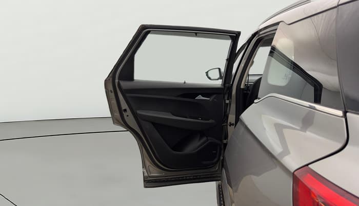 2019 MG HECTOR SMART HYBRID 1.5 PETROL, Petrol, Manual, 24,128 km, LHS Rear Door