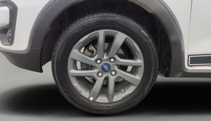 2019 Ford FREESTYLE TITANIUM 1.2 PETROL, Petrol, Manual, 56,903 km, Left Front Wheel