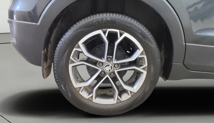 2022 Skoda KUSHAQ STYLE 1.5L TSI DSG, Petrol, Automatic, 29,374 km, Right Rear Wheel